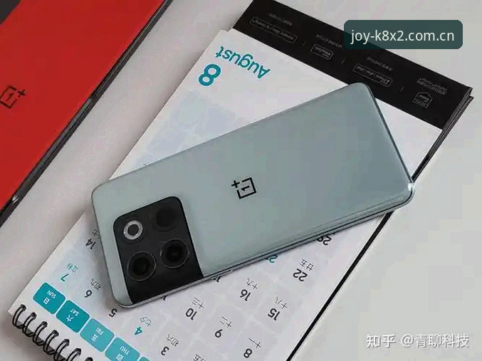 资深技术控实测：爱游戏K8X2下载全流程体验与性能深度对比
